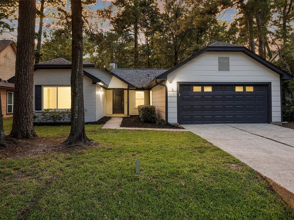 6 Spurwood Court, Spring TX 77381