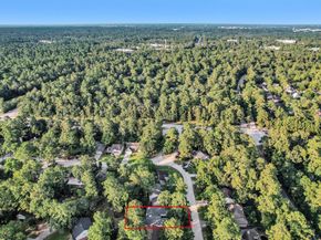 6 Spurwood Court, Spring TX 77381