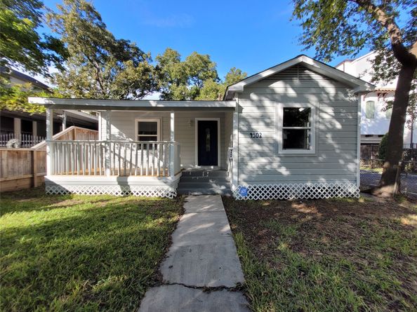 4302 Dickson Street, Houston TX 77007