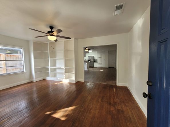 4302 Dickson Street, Houston TX 77007