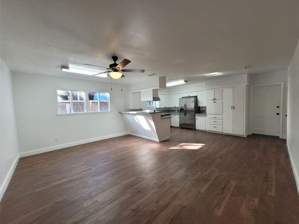 4302 Dickson Street, Houston TX 77007