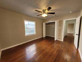 4302 Dickson Street, Houston TX 77007