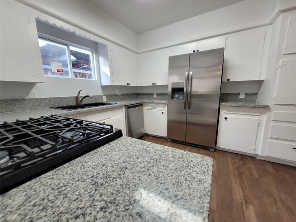 4302 Dickson Street, Houston TX 77007