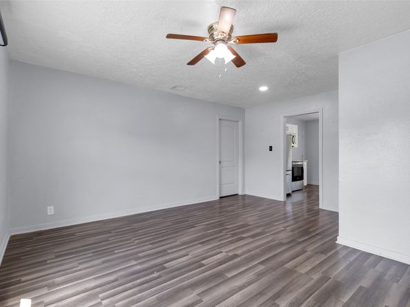 5021 Doolittle Boulevard, Houston TX 77033