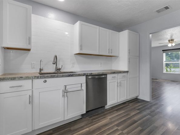 5021 Doolittle Boulevard, Houston TX 77033