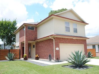 5824 Grace Lane