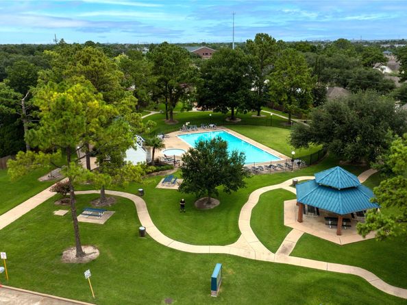 14919 Forest Trails Drive, Houston TX 77095