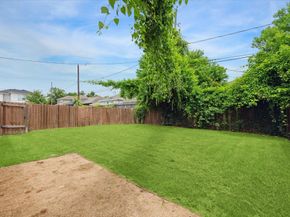 422 Yale Oaks Lane, Houston TX 77091