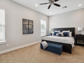 422 Yale Oaks Lane, Houston TX 77091