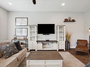 422 Yale Oaks Lane, Houston TX 77091