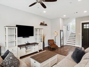 422 Yale Oaks Lane, Houston TX 77091