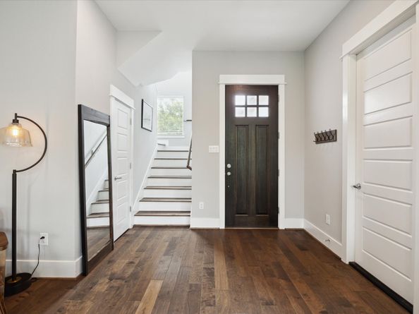 422 Yale Oaks Lane, Houston TX 77091