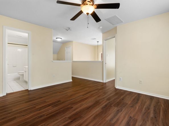 27 N Queenscliff Circle, The Woodlands TX 77382
