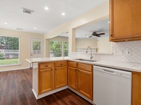 27 N Queenscliff Circle, The Woodlands TX 77382