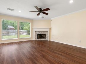 27 N Queenscliff Circle, The Woodlands TX 77382