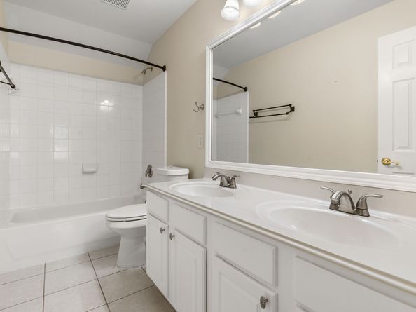 27 N Queenscliff Circle, The Woodlands TX 77382