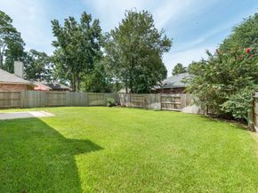 27 N Queenscliff Circle, The Woodlands TX 77382