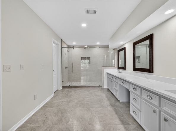 14802 Atterbury Drive, Sugar Land TX 77498