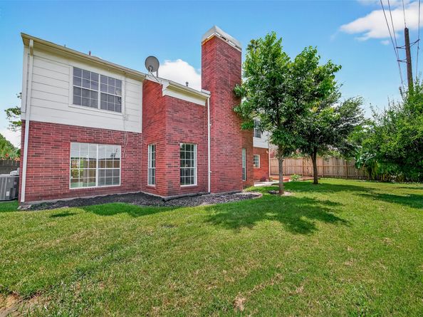14802 Atterbury Drive, Sugar Land TX 77498