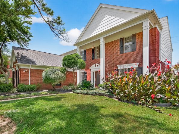 14802 Atterbury Drive, Sugar Land TX 77498