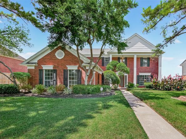 14802 Atterbury Drive, Sugar Land TX 77498