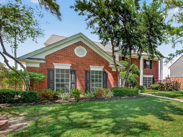 14802 Atterbury Drive, Sugar Land TX 77498