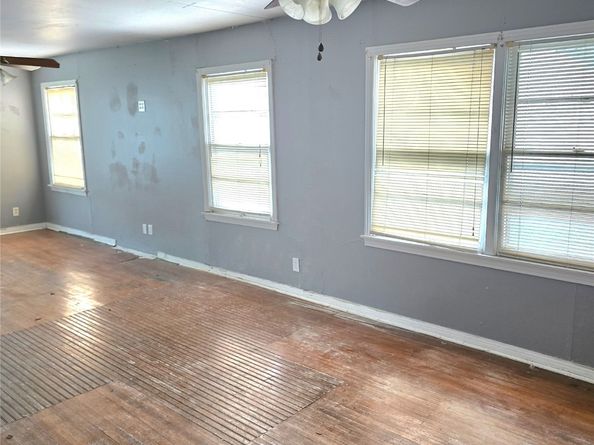 7547 Magnolia Street, Houston TX 77023