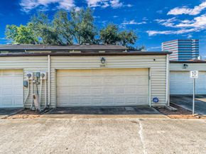 2568 Bering Drive, Houston TX 77057