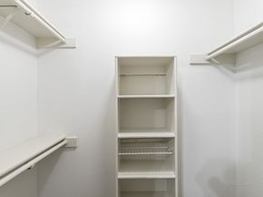 2568 Bering Drive, Houston TX 77057