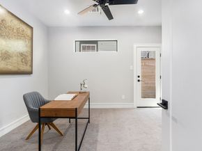 2220 Francis Street, Houston TX 77004