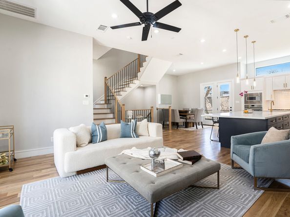 2220 Francis Street, Houston TX 77004