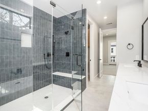 2220 Francis Street, Houston TX 77004