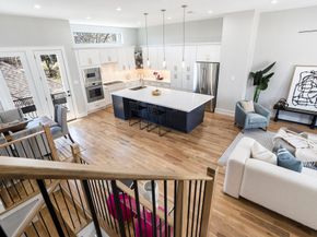 2220 Francis Street, Houston TX 77004