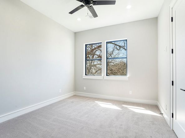 2220 Francis Street, Houston TX 77004