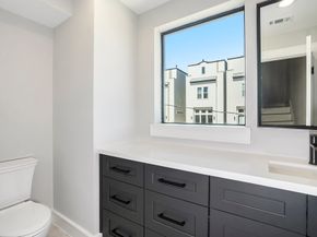 2220 Francis Street, Houston TX 77004