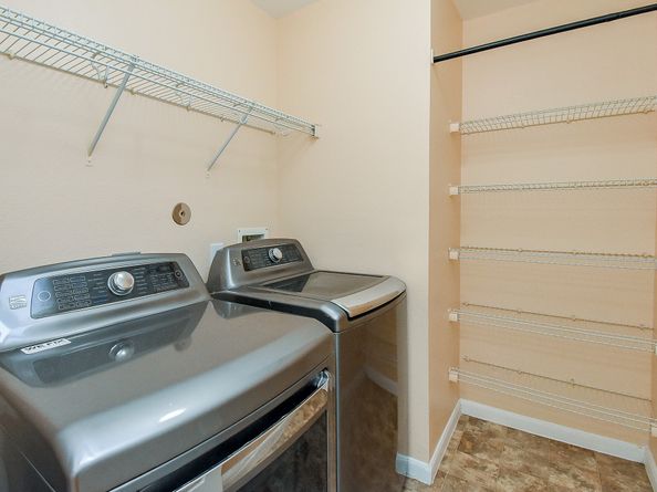 2631 Skyview Trace Court, Houston TX 77047