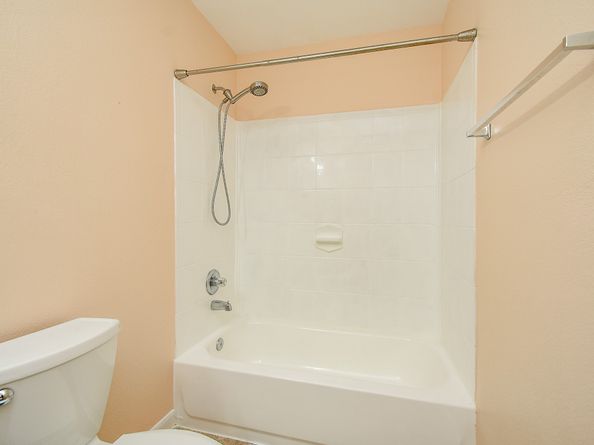 2631 Skyview Trace Court, Houston TX 77047