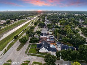 6243 S Braeswood Boulevard, Houston TX 77096