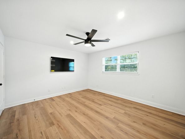 6243 S Braeswood Boulevard, Houston TX 77096