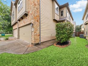 9 Cheswood Manor Drive, Spring TX 77382