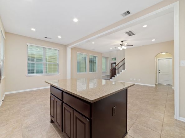9 Cheswood Manor Drive, Spring TX 77382