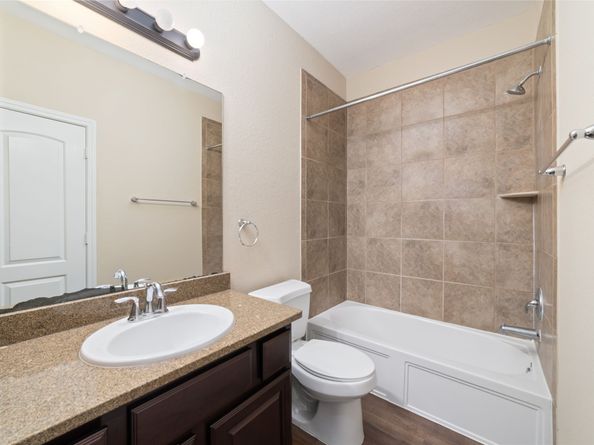 9 Cheswood Manor Drive, Spring TX 77382