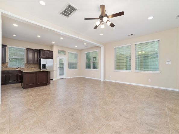 9 Cheswood Manor Drive, Spring TX 77382