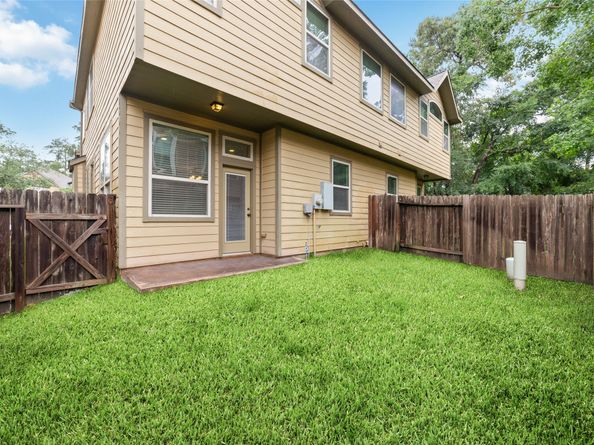 9 Cheswood Manor Drive, Spring TX 77382