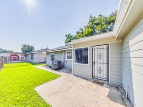 401 New Haven Drive, Houston TX 77076