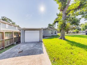 401 New Haven Drive, Houston TX 77076