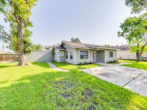 401 New Haven Drive, Houston TX 77076