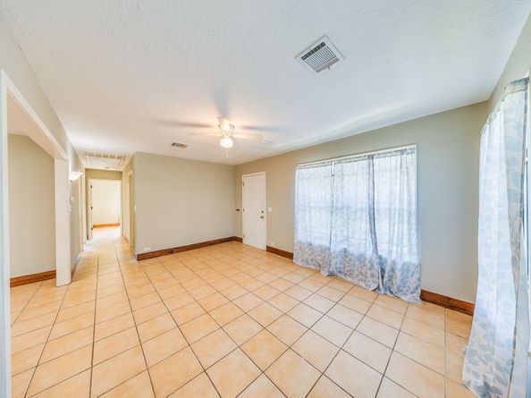 401 New Haven Drive, Houston TX 77076