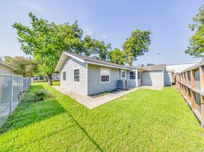 401 New Haven Drive, Houston TX 77076