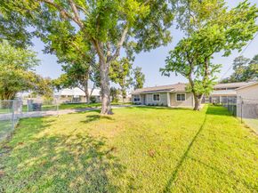 401 New Haven Drive, Houston TX 77076